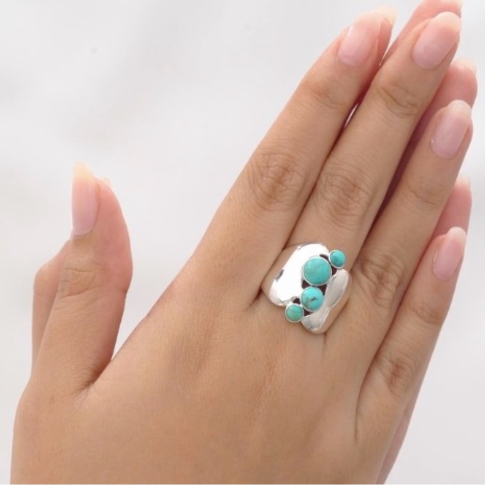 Silver Turquoise Ring - Picture 2 of 8